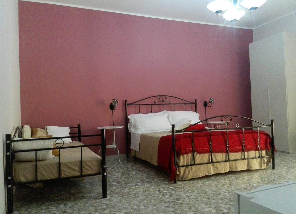 La Fonte Panzió Szirakúza Szoba fotó